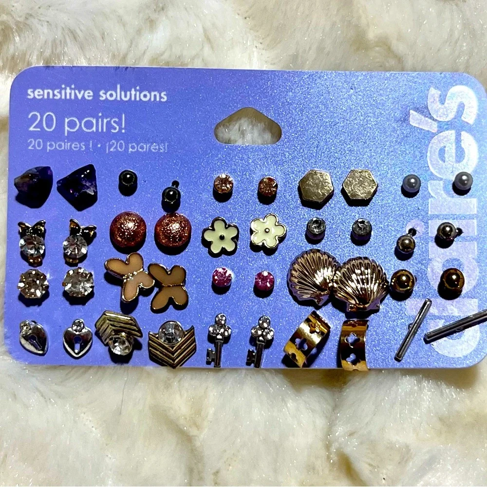 Set 20 pair of Claire’s earrings New